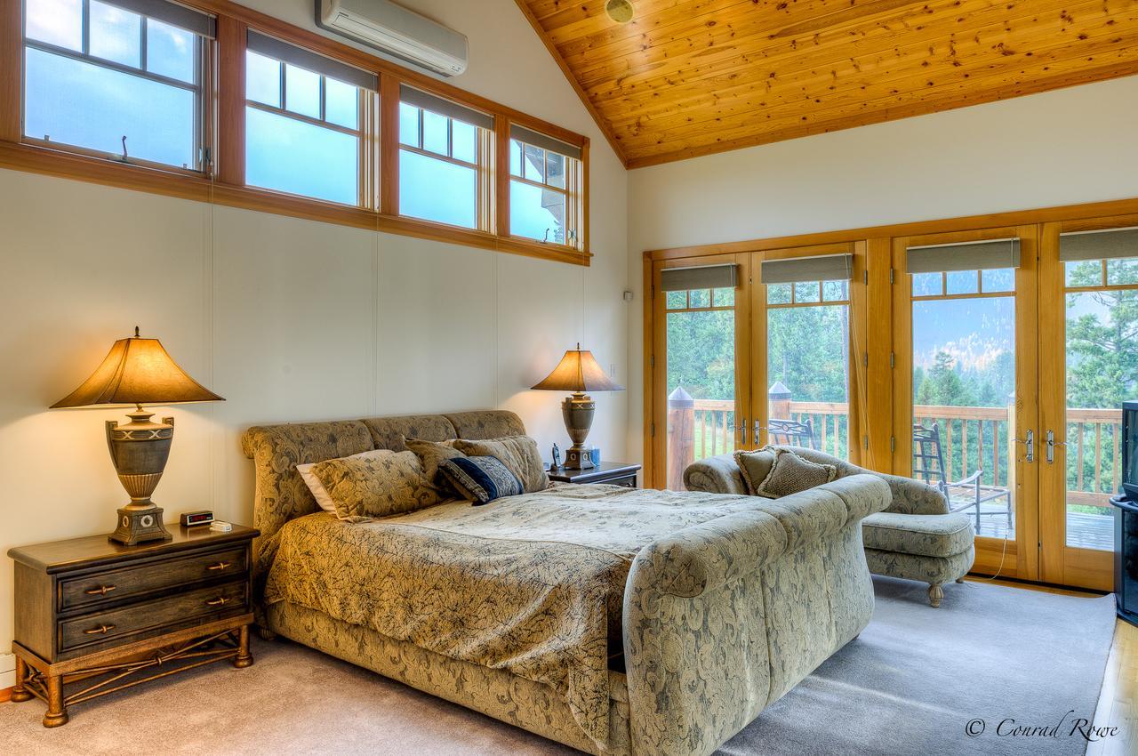 The Lodge At Trout Creek Bed And Breakfast Extérieur photo