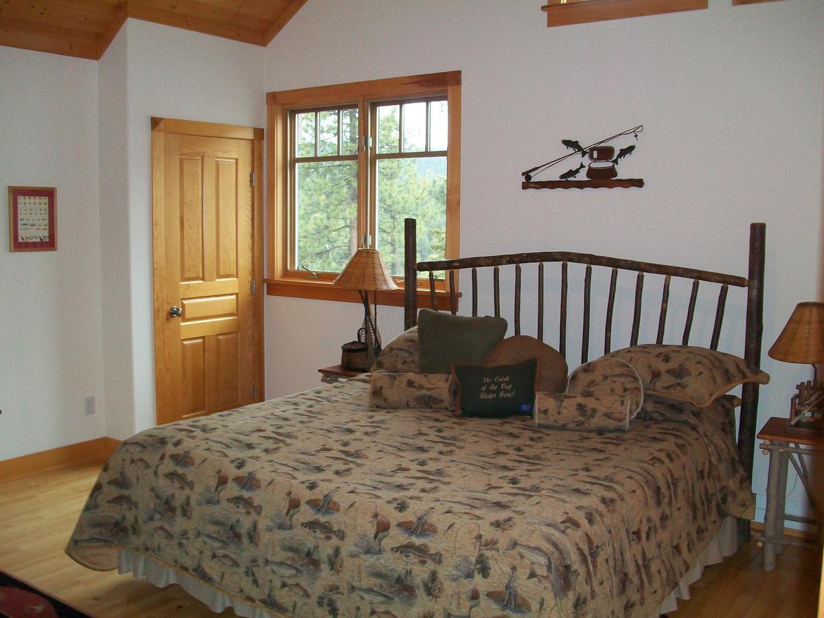The Lodge At Trout Creek Bed And Breakfast Extérieur photo